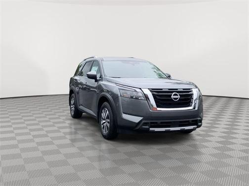 2025 Nissan Pathfinder SL 4WD
