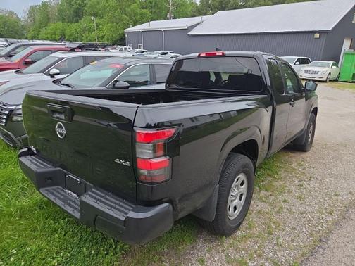 Super Black 2025 Nissan Frontier S
