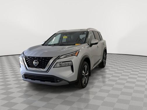 Brilliant Silver Metallic 2021 Nissan Rogue SL