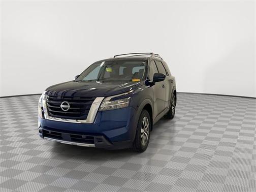 2024 Nissan Pathfinder SL 4WD