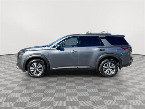 2025 Nissan Pathfinder SL 4WD