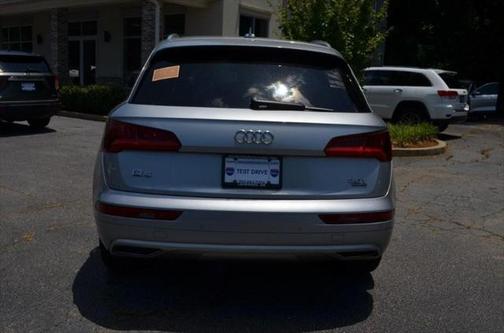 2018 Audi Q5 2.0T Premium Plus
