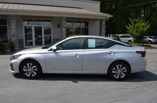 2023 Nissan Altima S FWD