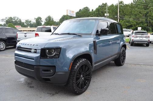 2020 Land Rover Defender 110 SE