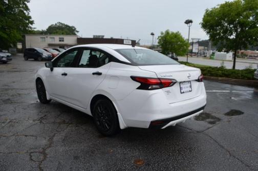 2021 Nissan Versa 1.6 S