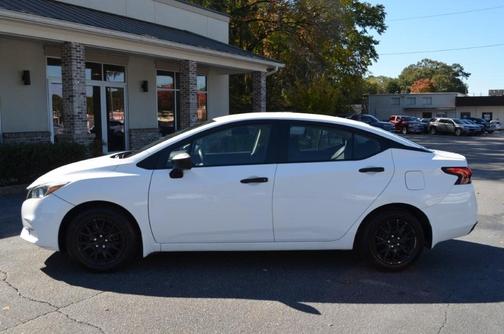 2021 Nissan Versa 1.6 S