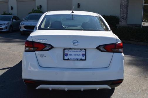 2021 Nissan Versa 1.6 S