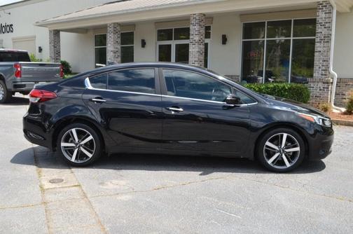 Aurora Black 2018 Kia Forte EX