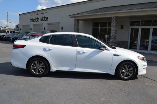 2017 Kia Optima LX Turbo