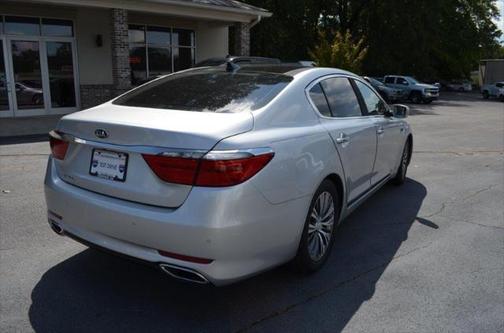 2017 Kia K900 Premium 3.8L