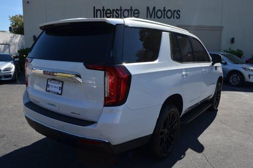 2021 GMC Yukon SLT