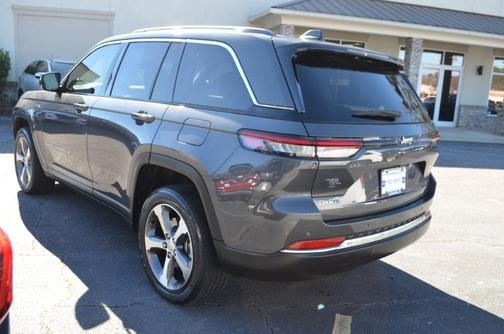 2022 Jeep Grand Cherokee 4xe Base