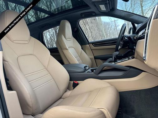 2022 Porsche Cayenne GTS