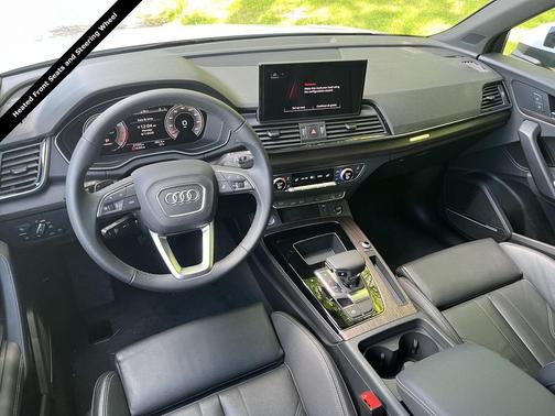 Glacier White Metallic 2023 Audi Q5 45 S line Premium Plus