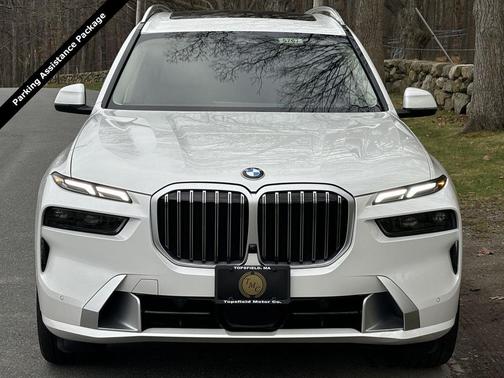 2023 BMW X7 xDrive40i