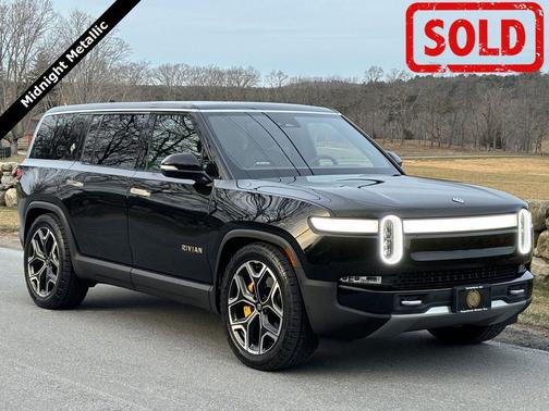 2022 Rivian R1S Launch Edition