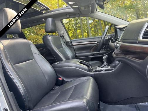2016 Toyota Highlander Limited Platinum