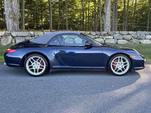 2011 Porsche 911 Carrera 4S Cabriolet