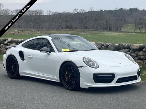 2017 Porsche 911 Turbo S