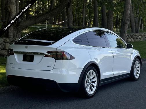 Solid White 2016 Tesla Model X 90D