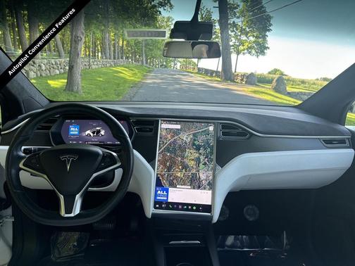 Solid White 2016 Tesla Model X 90D