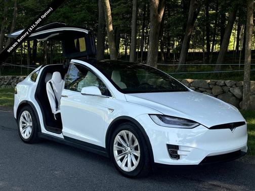 Solid White 2016 Tesla Model X 90D