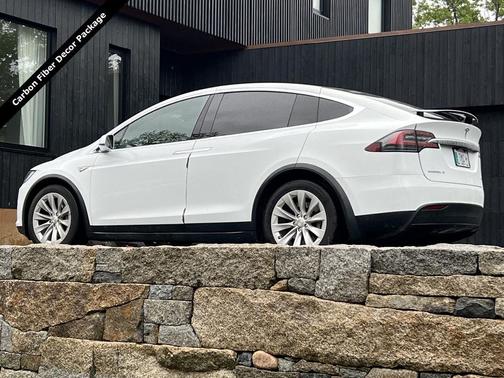 Solid White 2016 Tesla Model X 90D