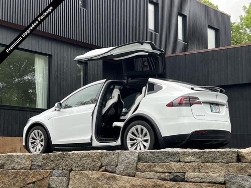 Solid White 2016 Tesla Model X 90D