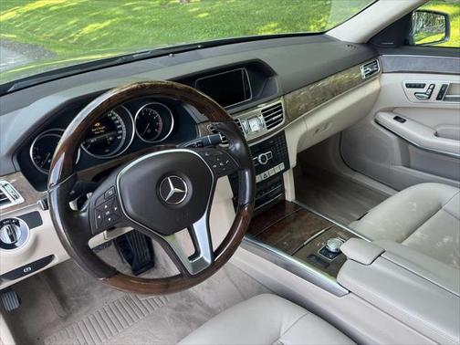 2014 Mercedes-Benz E-Class 4MATIC