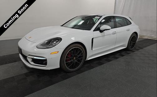 2023 Porsche Panamera 4
