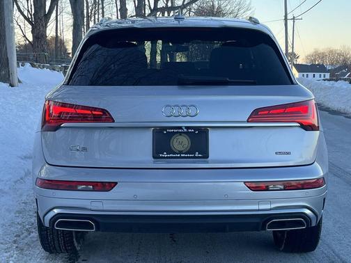 2022 Audi Q5 45 S line Premium Plus