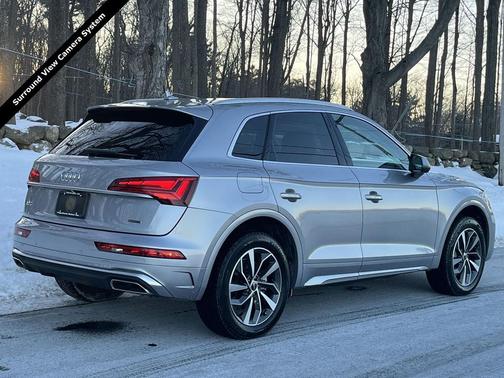 2022 Audi Q5 45 S line Premium Plus