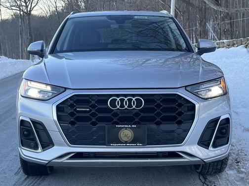 2022 Audi Q5 45 S line Premium Plus