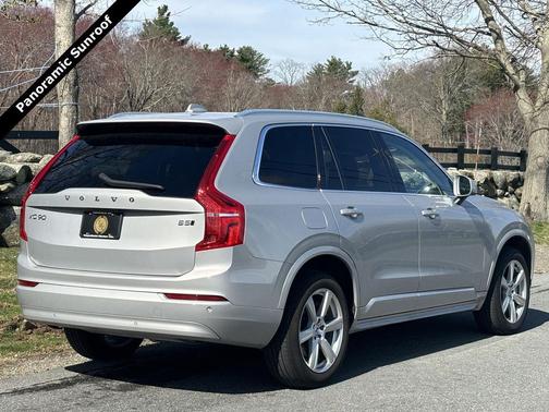 Silver Dawn Metallic 2023 Volvo XC90 B5 Core