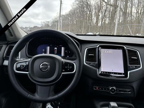 2023 Volvo XC90 B5 Core