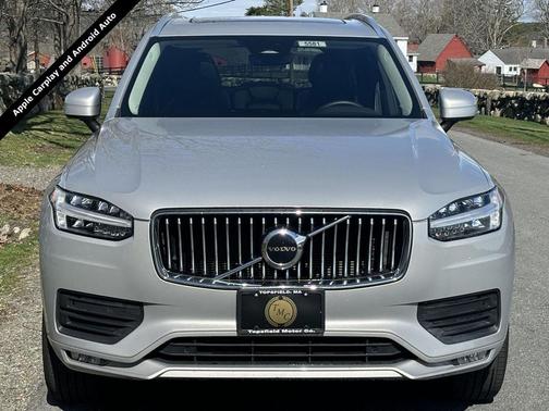 Silver Dawn Metallic 2023 Volvo XC90 B5 Core