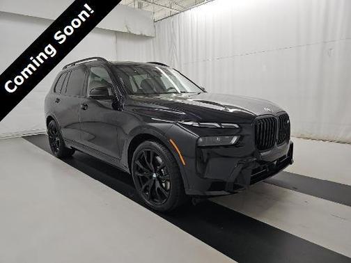 2023 BMW X7 M60i