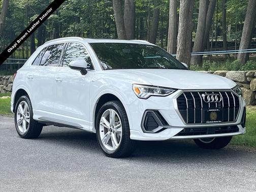 2024 Audi Q3 Premium 45 TFSI S line quattro Tiptronic