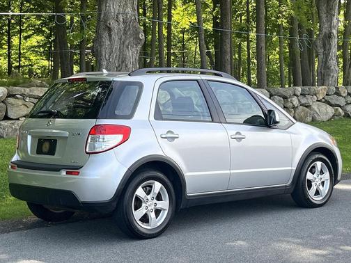 Quicksilver Metallic 2012 Suzuki SX4 Premium