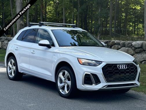 Glacier White Metallic 2023 Audi Q5 45 S line Premium Plus
