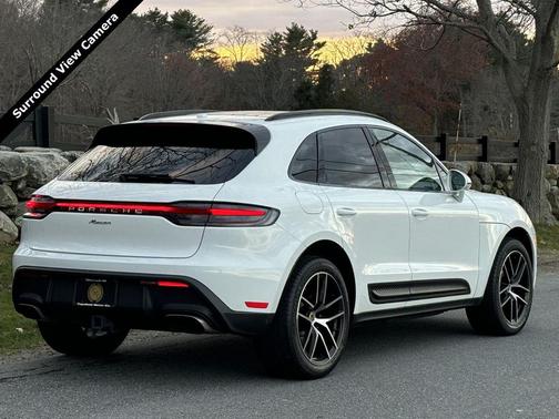 2022 Porsche Macan Base