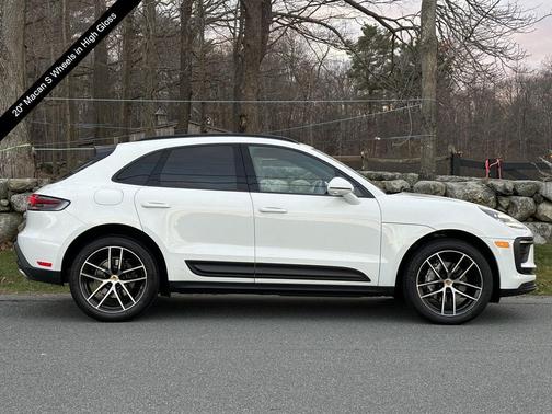 2022 Porsche Macan Base