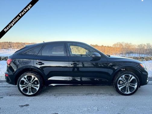 2022 Audi Q5 45 S line Premium Plus