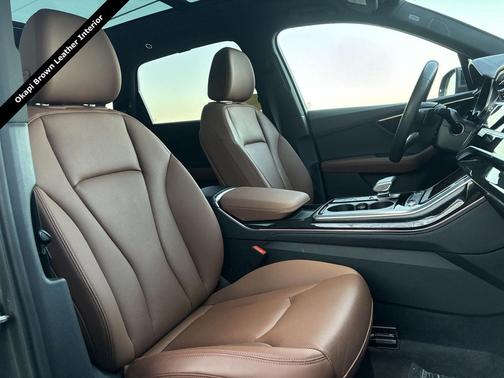 2023 Audi Q7 55 Premium Plus