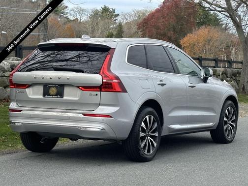 2023 Volvo XC60 B5 Plus Bright Theme