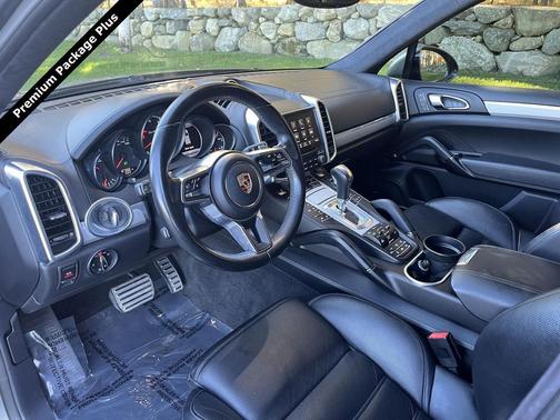 2017 Porsche Cayenne Turbo