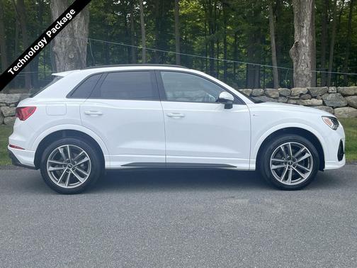 2023 Audi Q3 45 S line Premium Plus