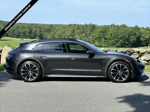 2022 Porsche Taycan Cross Turismo 4