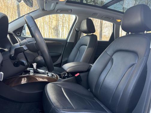 2017 Audi Q5 2.0T Premium Plus