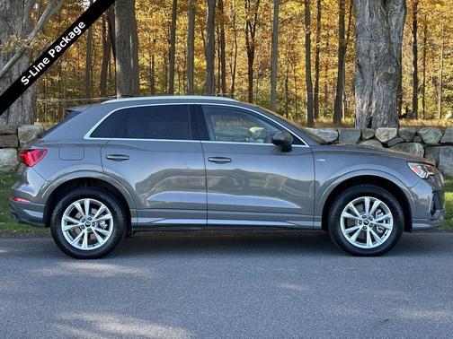 2023 Audi Q3 Premium 45 TFSI S line quattro Tiptronic